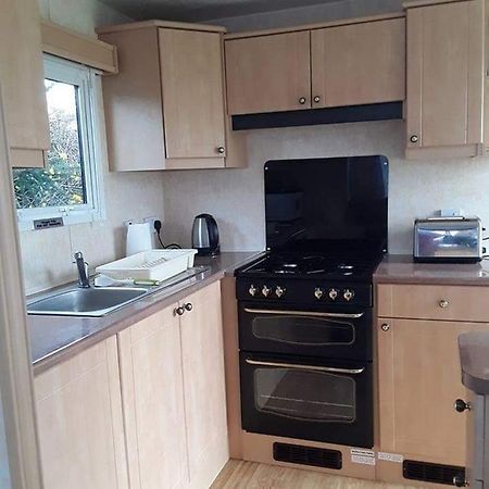 Rhosfeillion Static Caravan Apartamento Llangefni Exterior foto